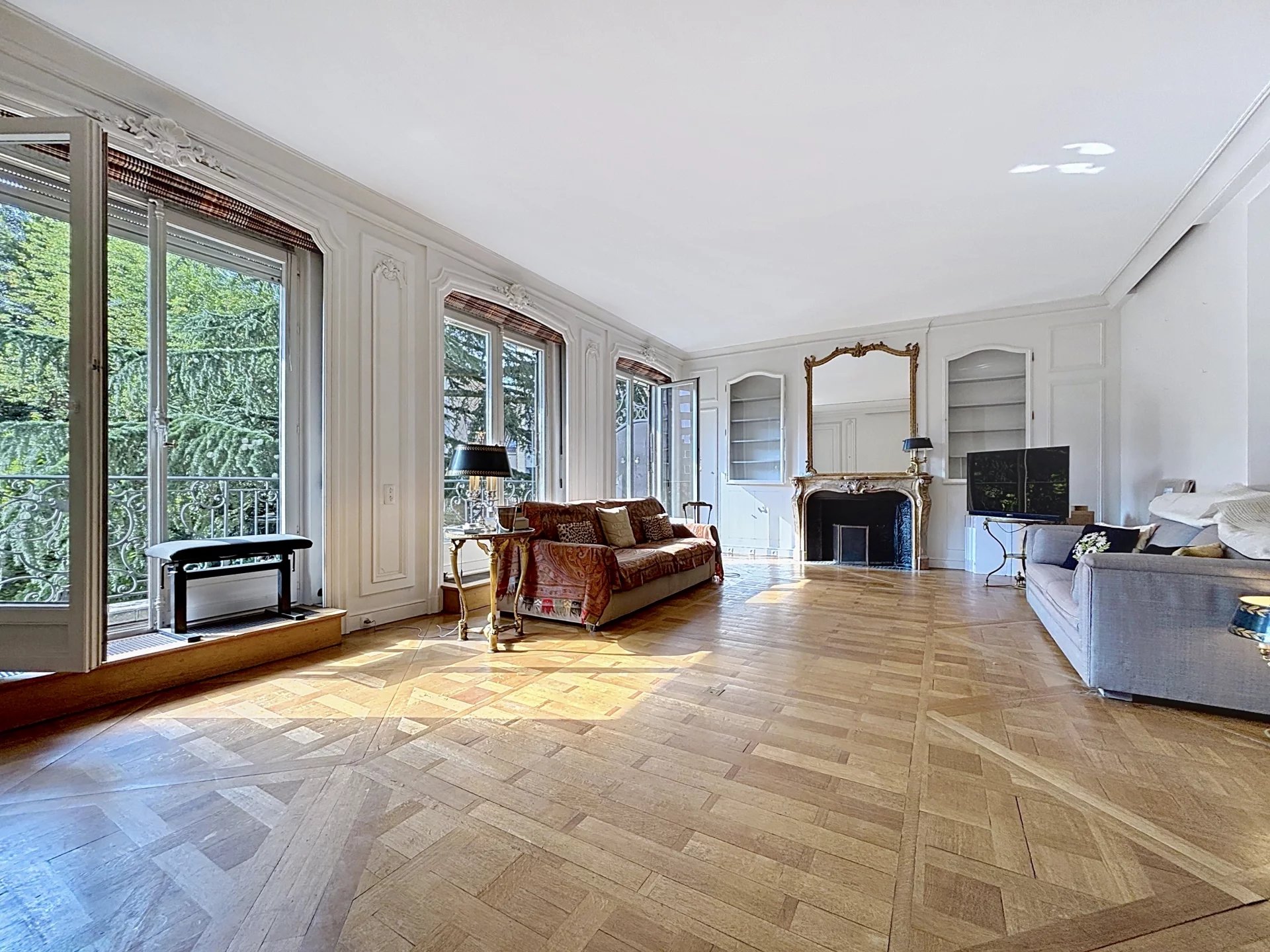 Ixelles - Luxueux appartement - 4 ch - terrasse - piscine