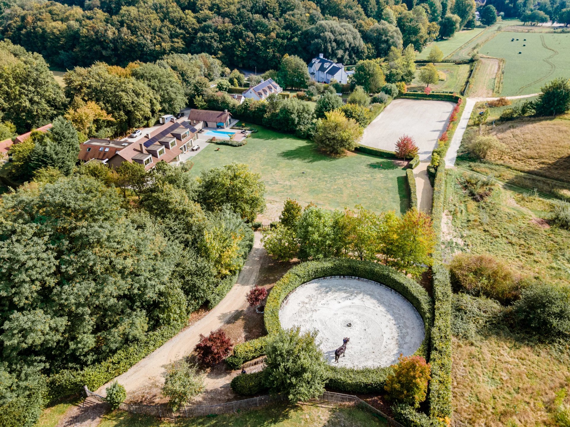 Lasne I Ohain – Domaine contemporain et esprit nature