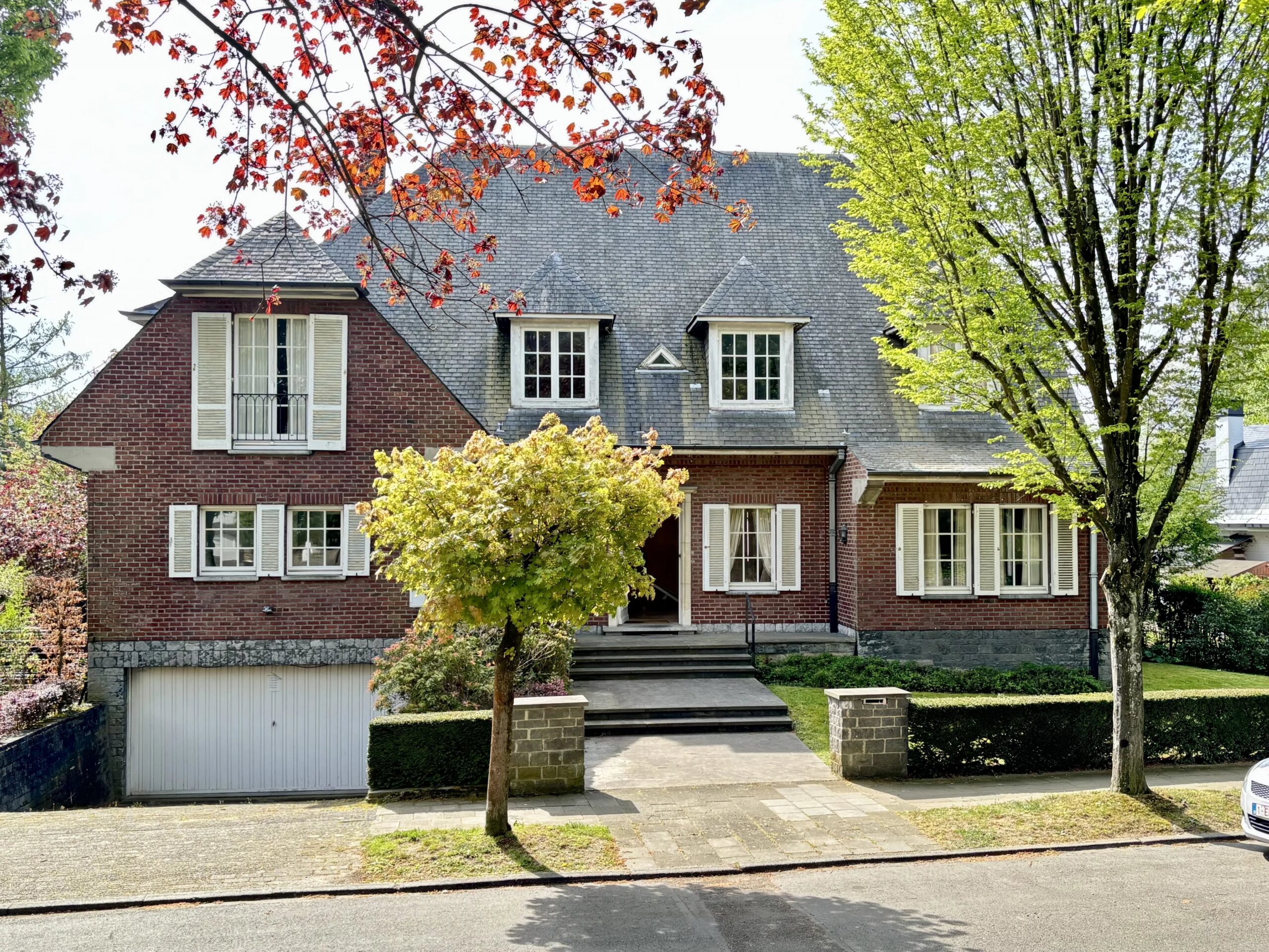 Uccle - Grand et lumineuse villa de prestige.