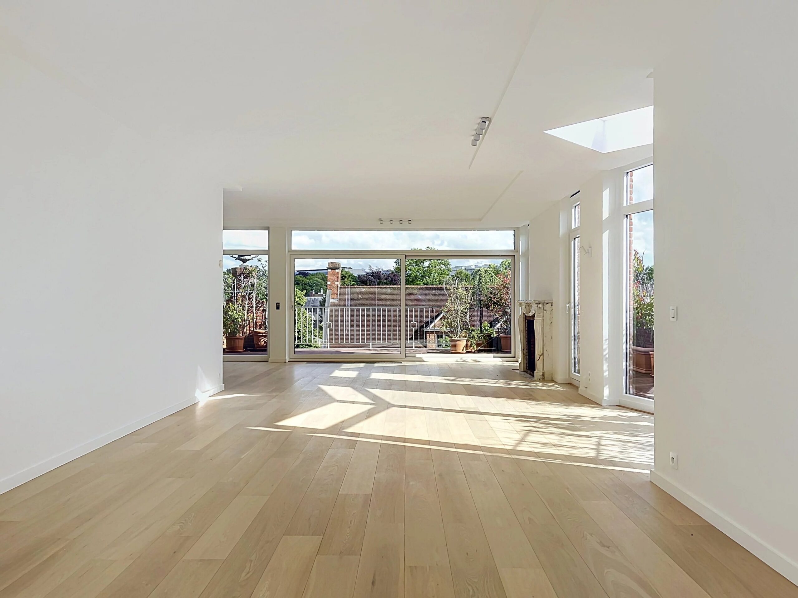 Barnes Brussels - Brabant 87106008