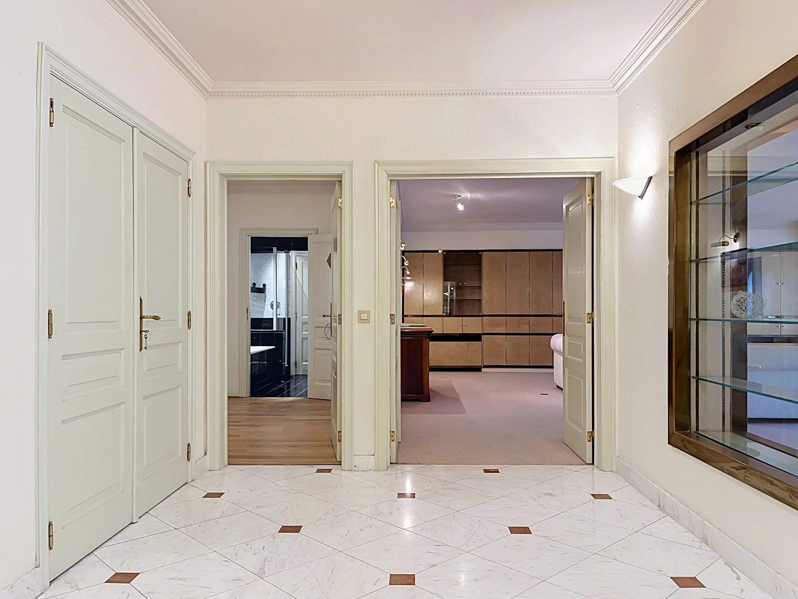 Barnes Brussels - Brabant 87432721