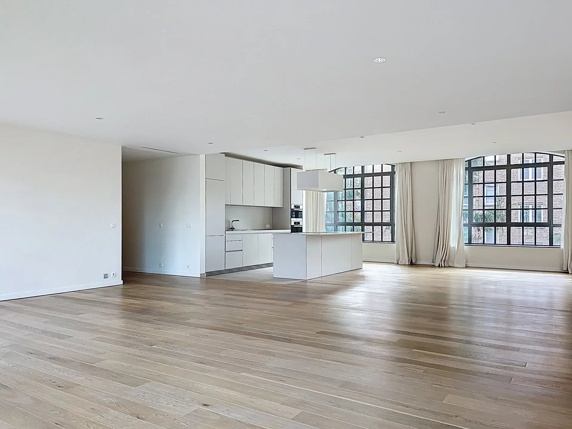 Barnes Brussels - Brabant 87434533