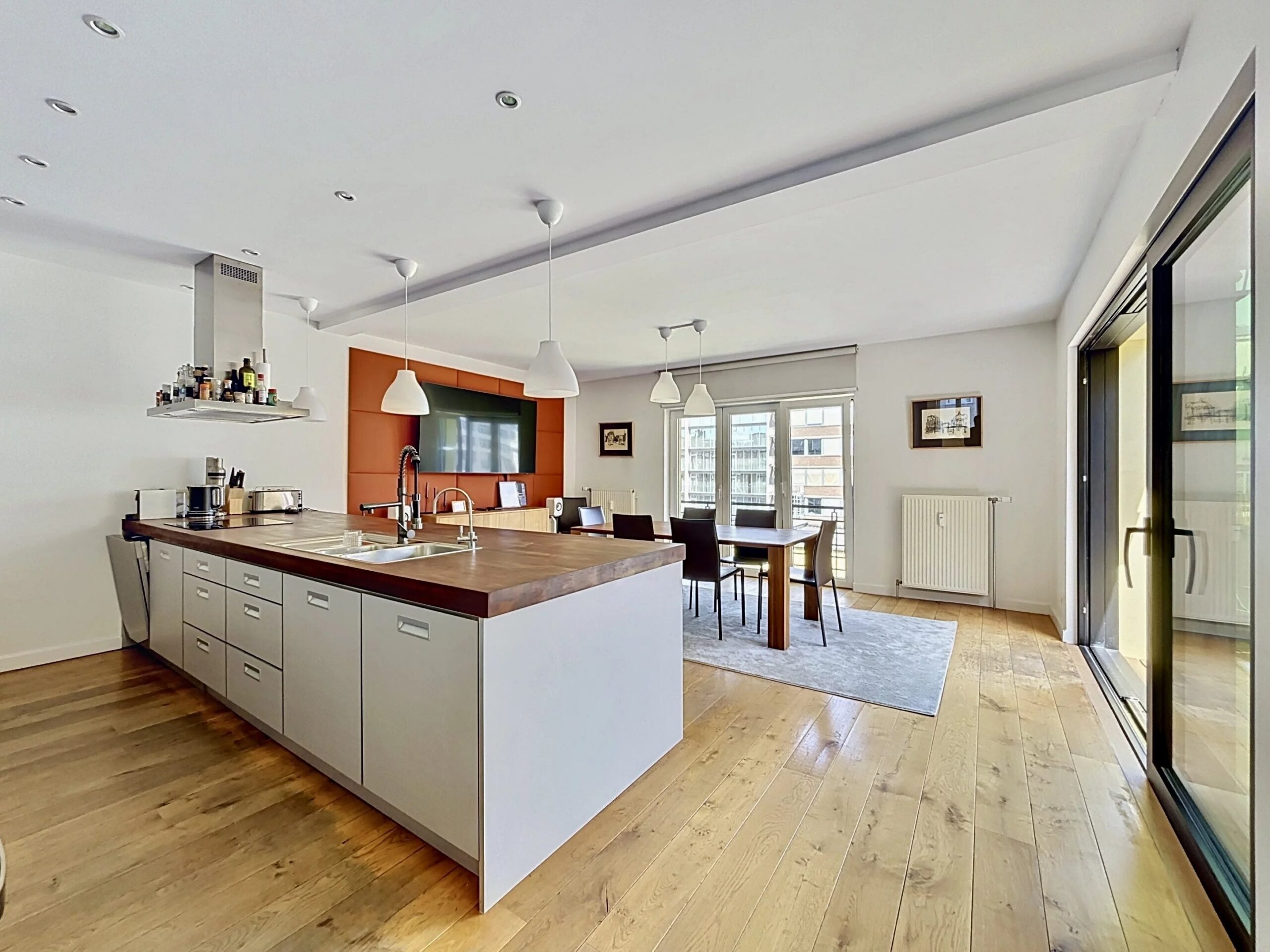 Barnes Brussels - Brabant 87444287